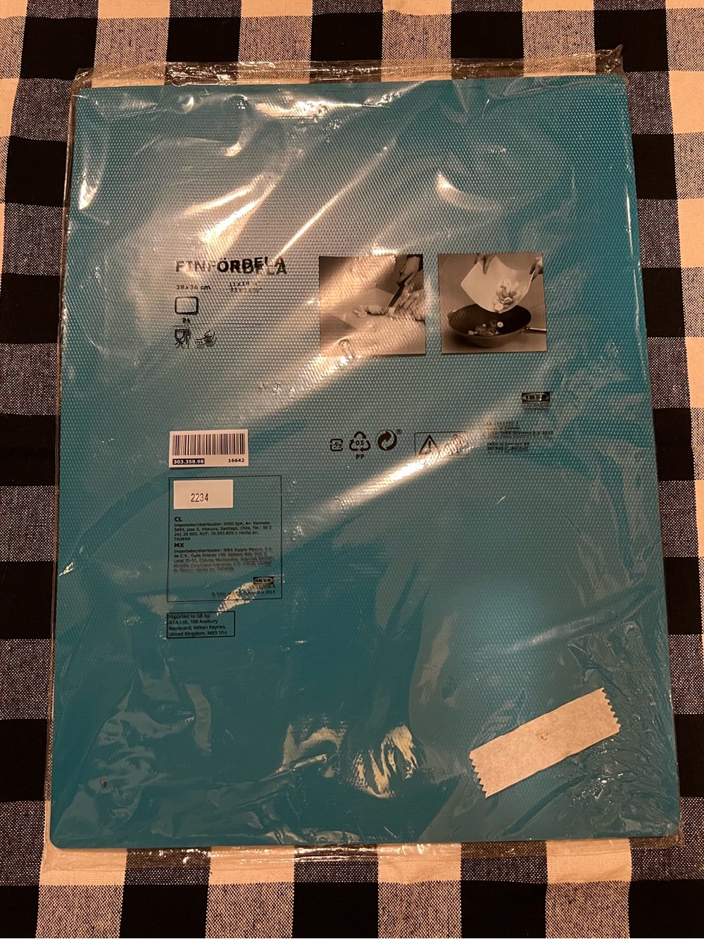 NWT IKEA FLEXIBLE CUTTING BOARDS.